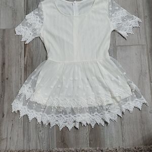 Women's off white lacy blouse